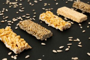 Barrette e snack proteici: fanno bene alla salute?  