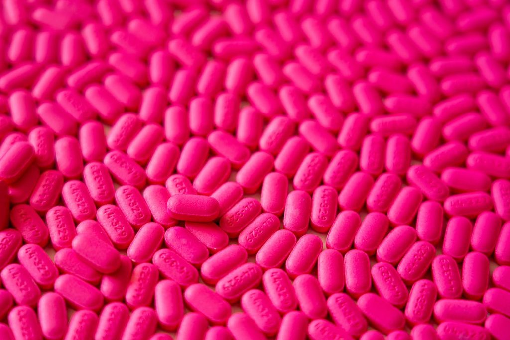 Integratori per dormire vs Farmaci da prescrizione: quale scegliere?